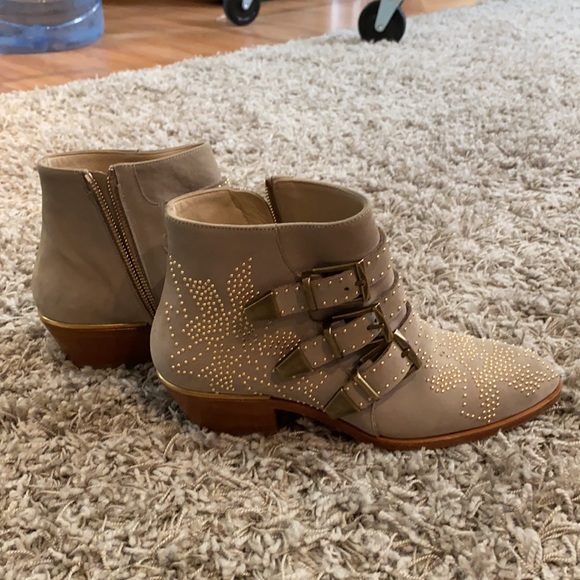 Chloe Susanna Boots Booties in Ash / Gray Suede - Picture 8 of 15